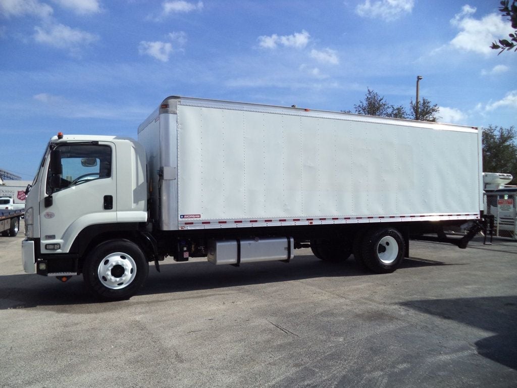 2018 Isuzu FTR 26ft Dry Freight Box Truck Moving Truck With Liftgate