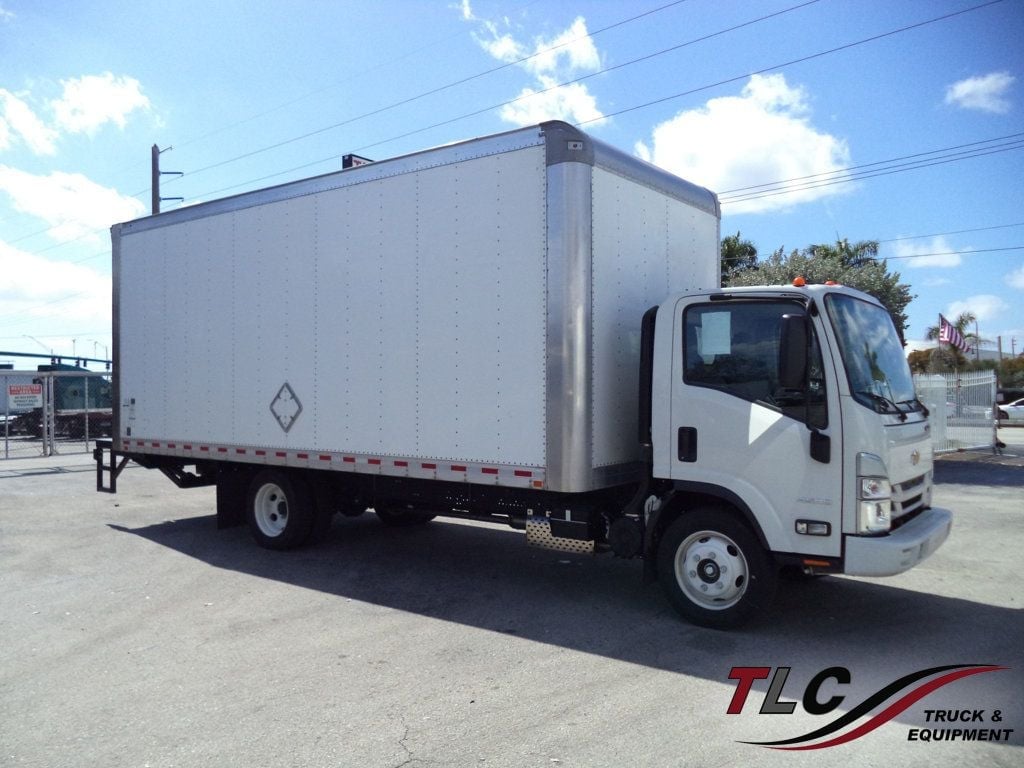 2023 Isuzu NPR HD Gas w/ 20ft x 96in H Box Truck Dry Cargo Box & Liftgate
