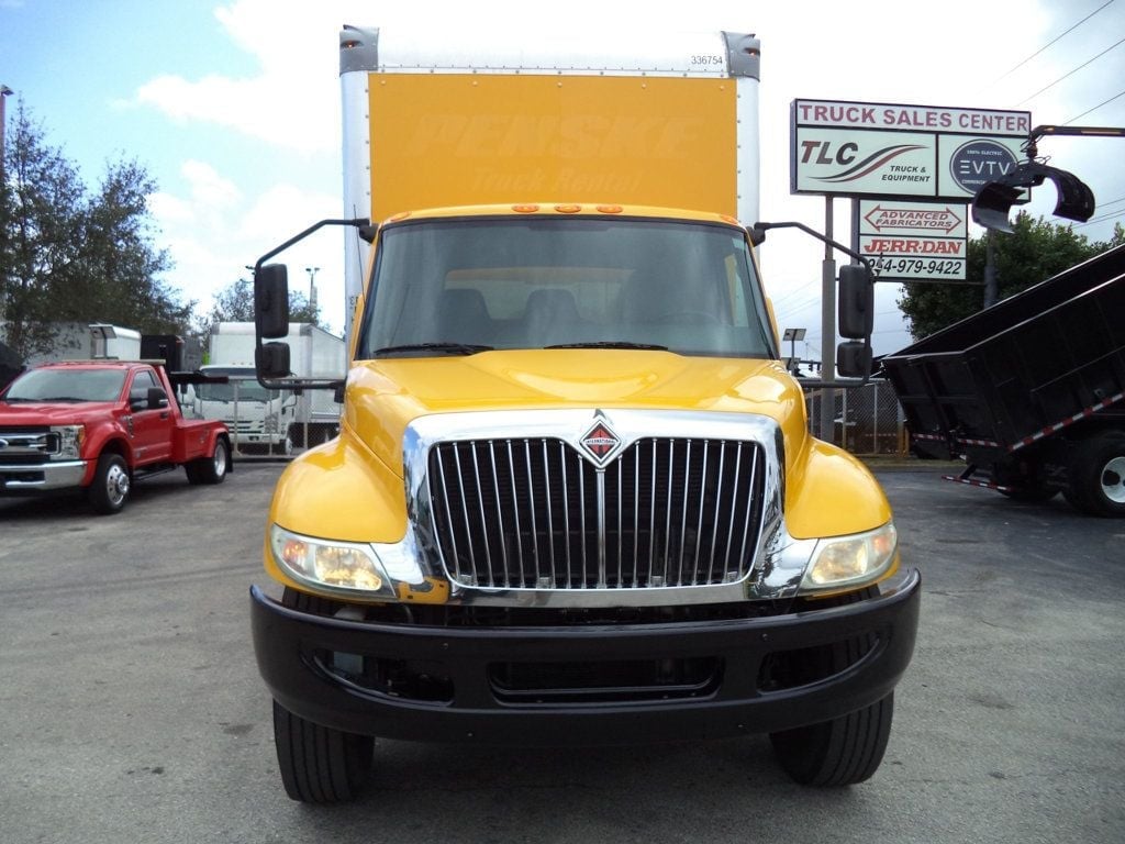 2020 International MV607 w/ 26ft Dry Freight Moving Box Truck w/ Lift Gate