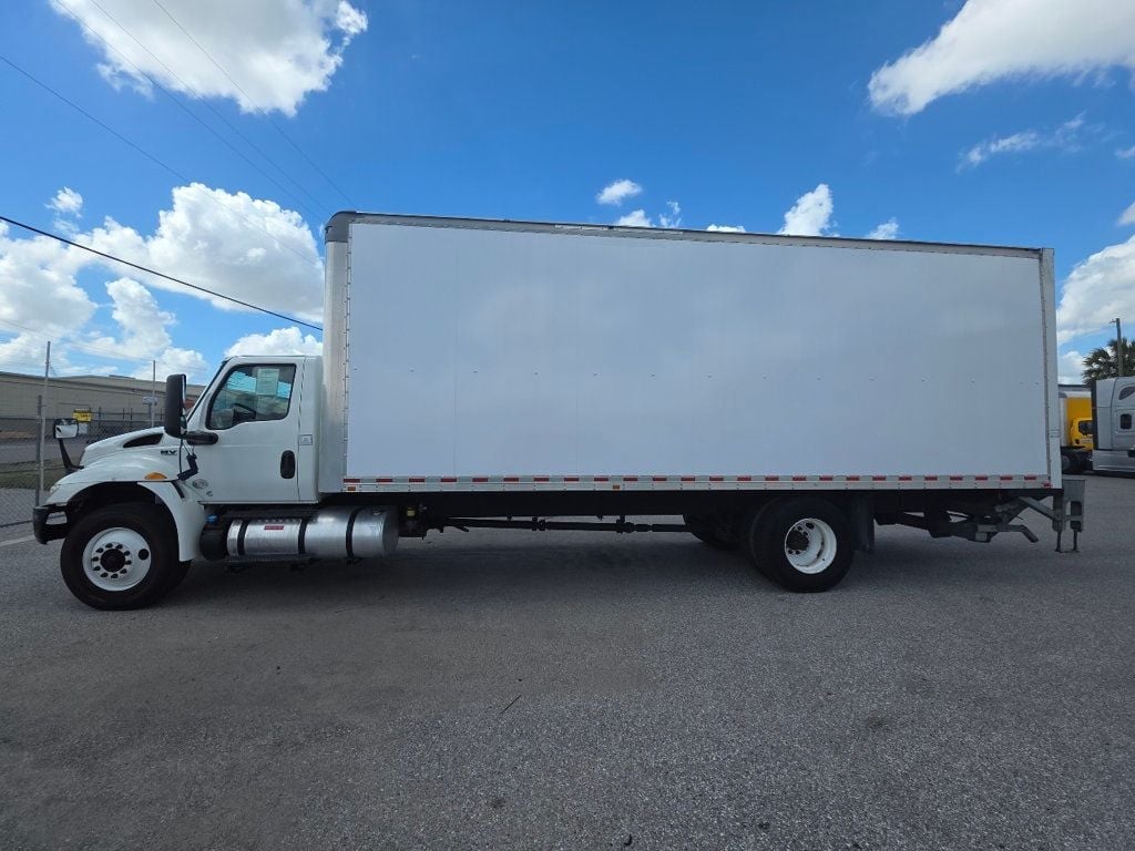 2020 International MV607 w/ 26ft Dry Freight Moving Box Truck w/ Lift Gate