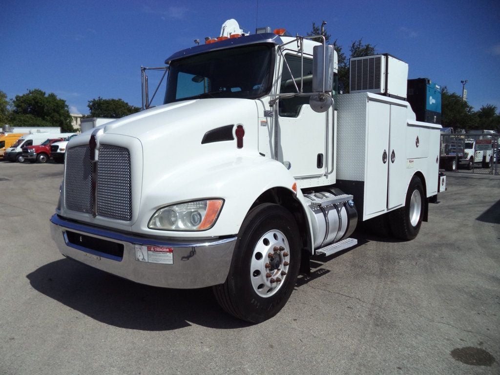 2016 Kenworth T270 NON CDL Mechanic Truck – Crane, Welder, Compressor