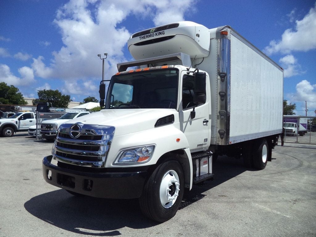 2015 HINO 268A 20ft Refrigerated Box Truck Thermo King T680 & Liftgate