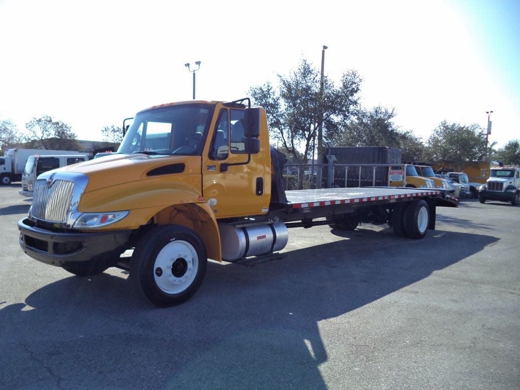 2019 International 4300 w/ 25ft Beaver Tail, Dove Tail, Ramp Truck Equip Hauler