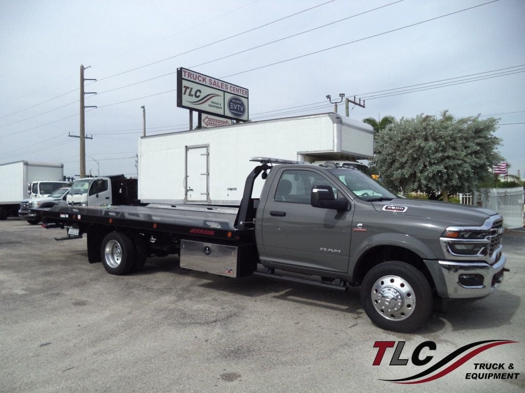 2026 Ram 5500 Big Horn 4×4 w/ 20ft JerrDan Car Carrier 6 Ton Wide Low Pro Rollback