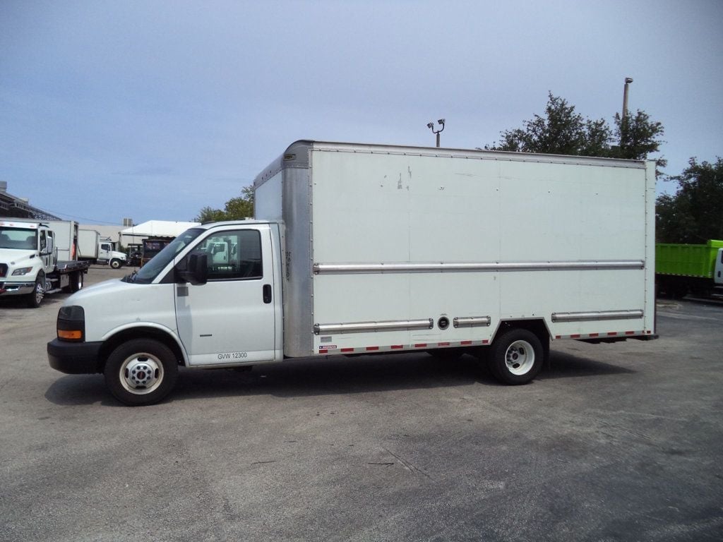 2021 GMC Savana G3500 w/ 16ft Box Truck Dry Cargo Truck & Aluminum Ramp