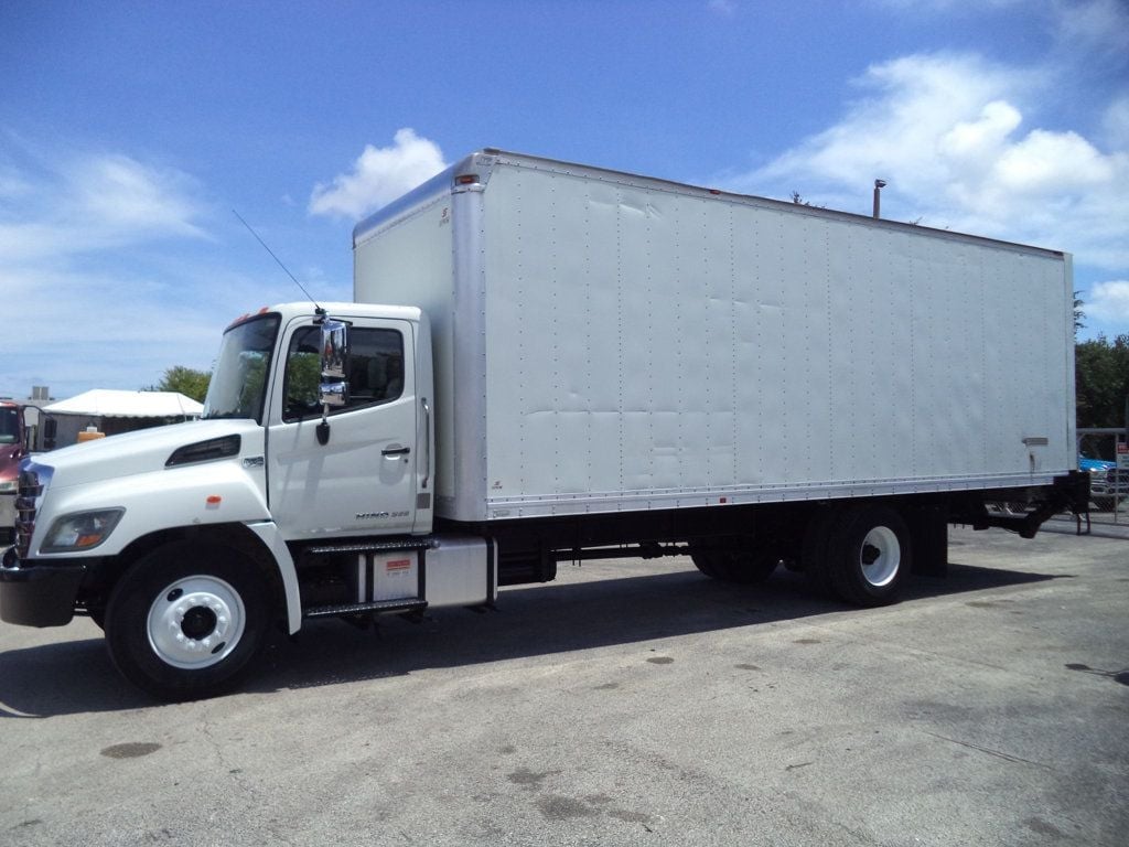 2020 HINO 268A 26ft Dry Freight Box Truck Moving Truck With Liftgate
