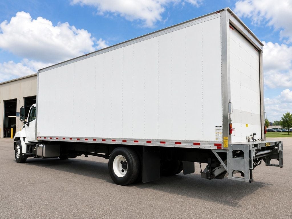 2023 HINO L6 26ft Dry Freight Box Truck Moving Truck With Liftgate