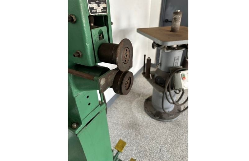 1990 Peck Stow and Wilcox CO 1627-J   18ga form roll machine Several sets of dies. 230v 3 phase