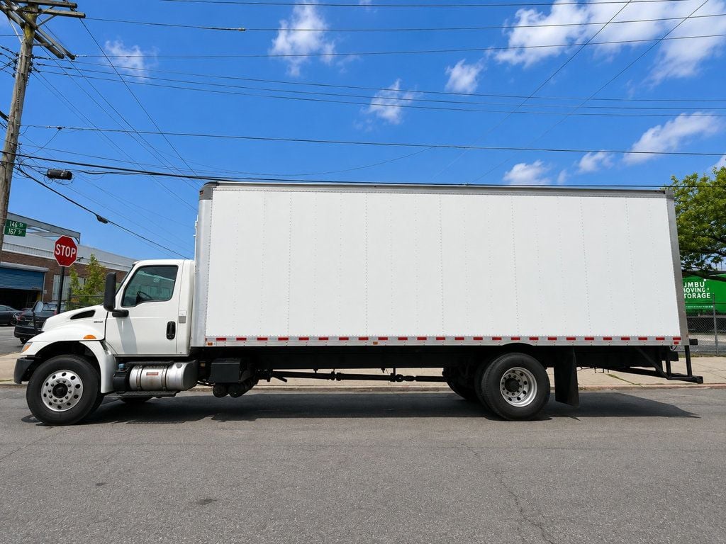 2020 International MV607 w/ 26ft Dry Freight Moving Box Truck