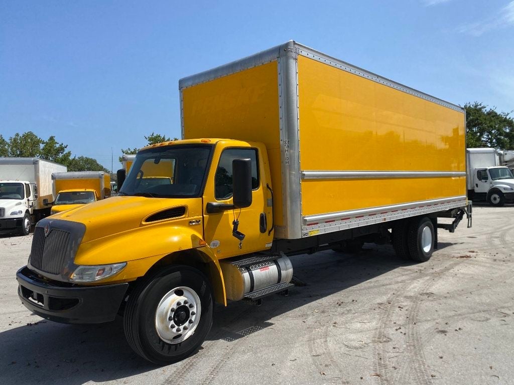 2022 International MV607 w/ 26ft Dry Freight Moving Box Truck w/ Liftgate