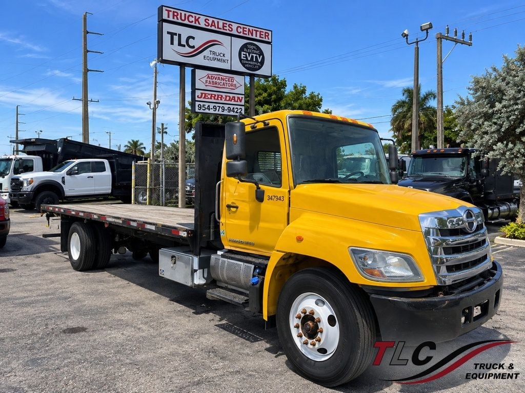 2020 HINO 338 w/ 26ft Flatbed Wood Deck w/ Liftgate