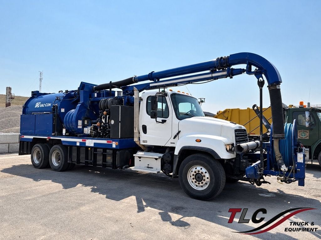2015 Freightliner 114SD w/ 24ft Vacuum Boom, 8in Suction Hose, Deutz Pump