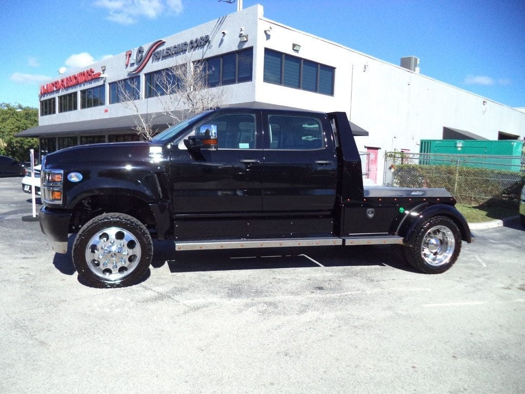 2023 International CV515 Crew Cab 4×4 w/ Wester Hauler Body Trucks StepSide Custom Truck