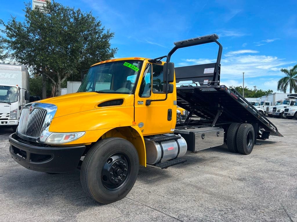 2019 International 4300 w/ Brand New 22′ JerrDan 6 Ton XLP Car Carrier Rollback