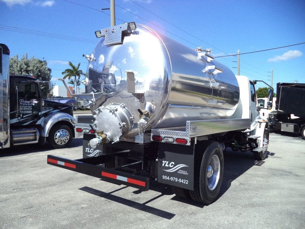 2021 International MV607 New B1100 Spartan Pack (393 CFM), 2500 Gallon Aluminum