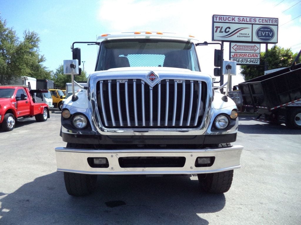 2016 International 7600 w/ JerrDan 28ft Industrial Carrier 15 Ton Tamdem Axle