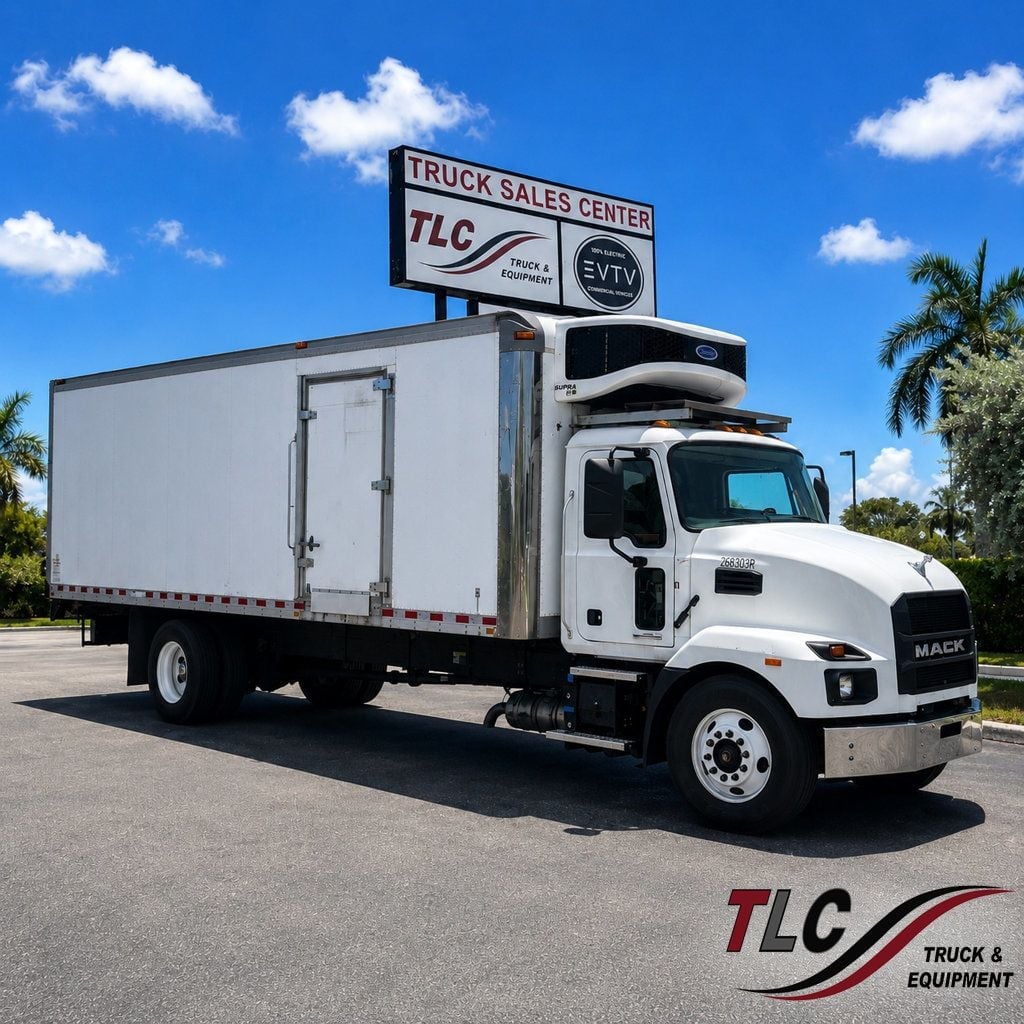 2023 Mack MD6 w/ 26ft Refrigerated Box CARRIER unit & Liftgate